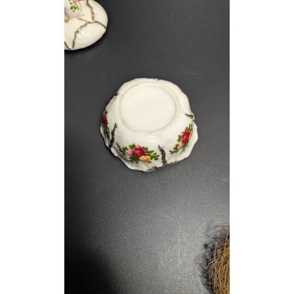 Royal Albert Old Country Roses Bunny Rabbit Trinket Jewelry Box Figurine Floral - Picture 15 of 15